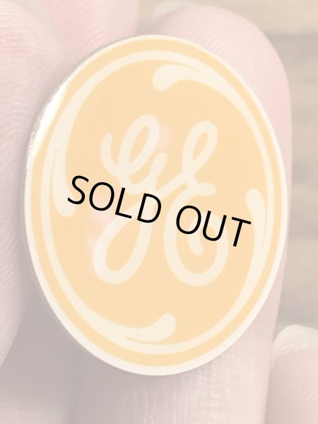 General Electric社のエナメル加工の80’sヴィンテージピンズ