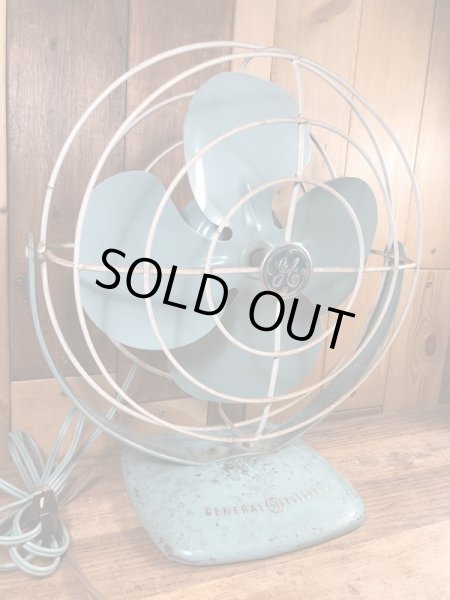 ゼネラルエレクトリック社の鉄製の50〜60年代ビンテージ扇風機