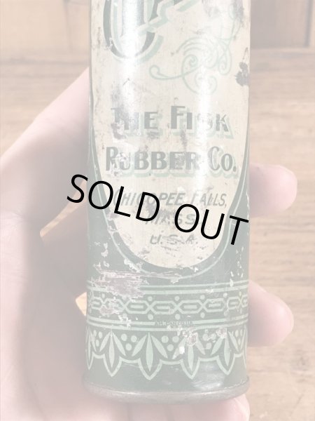 The Fisk Rubber社製のチョークの粉が入っていた30’sヴィンテージTin缶