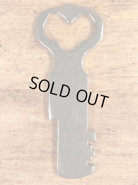 アメリカの刑務所で使われていたジェイル物のビンテージの鍵