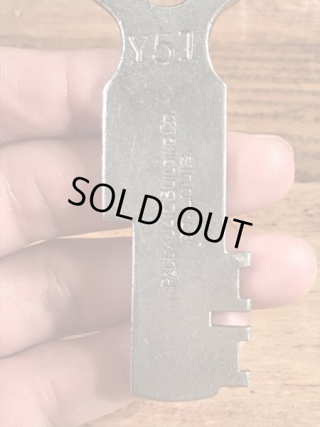 Pauly Jail Building Co.の刑務所のビンテージキー