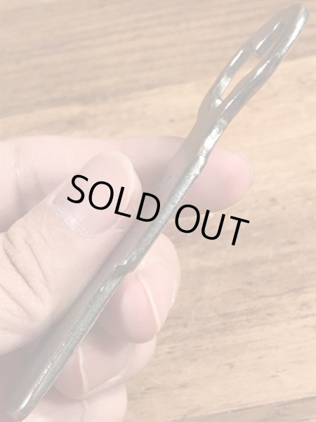 Pauly Jail Building Co.の刑務所のビンテージキー