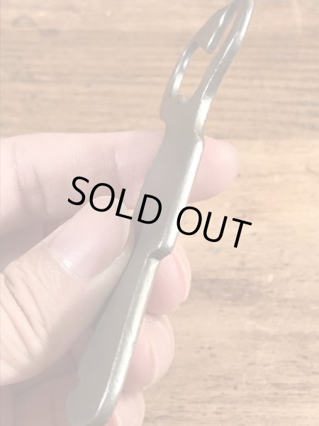 Pauly Jail Building Co.の刑務所のビンテージキー