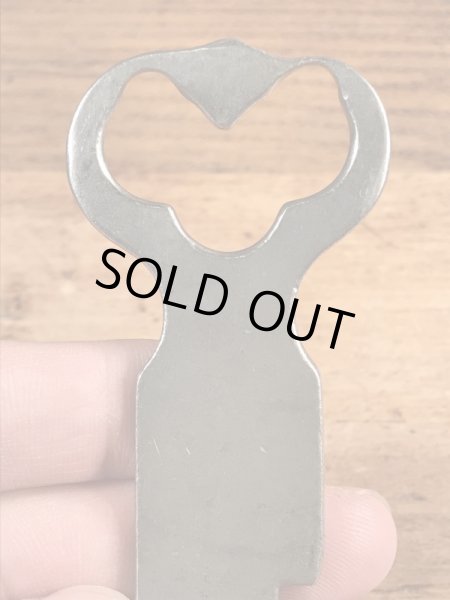 Pauly Jail Building Co.の刑務所のビンテージキー