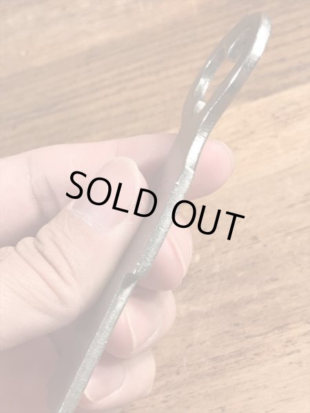 Pauly Jail Building Co.の刑務所のビンテージキー