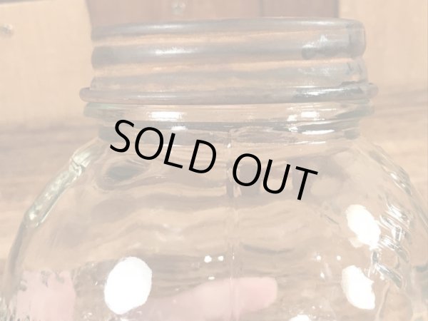 The Nut Houseのナッツが入っていた30〜40年代ビンテージガラスジャー