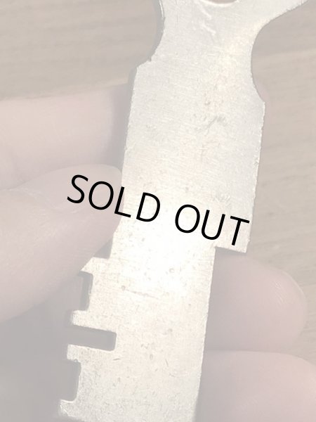 Pauly Jail Building Co.の刑務所のビンテージキー