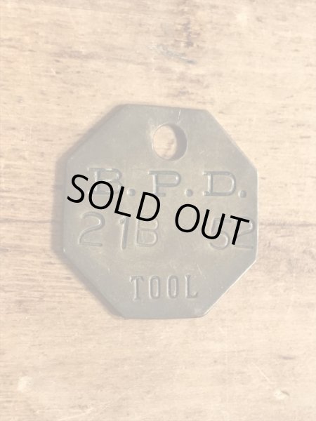 アンティークの真鍮製のビンテージツールタグ