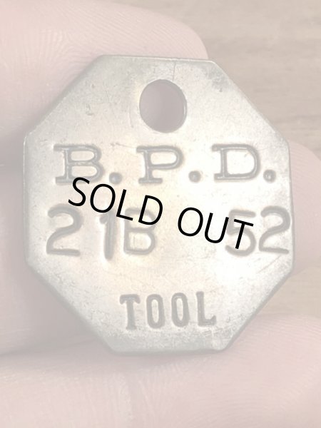 アンティークの真鍮製のビンテージツールタグ