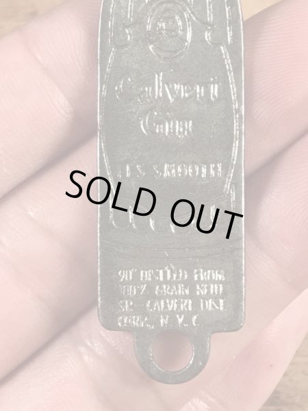 Calvert Ginのボトル型のヴィンテージボトルオープナー