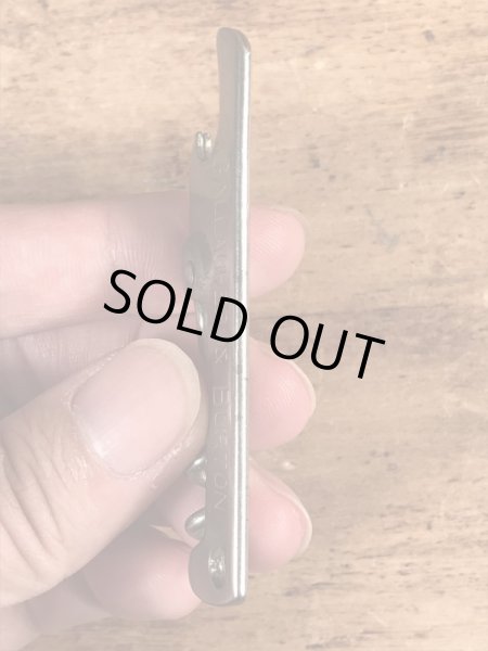 ウイスキーの折り畳みのコークスクリューが付いたビンテージ栓抜き