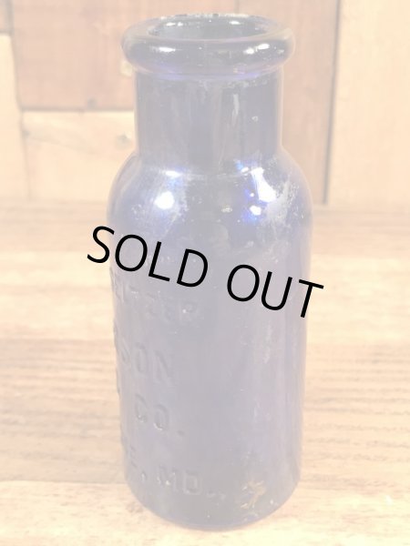 Emerson Drug Co.のBromo-Seltzerのビンテージブルーボトル