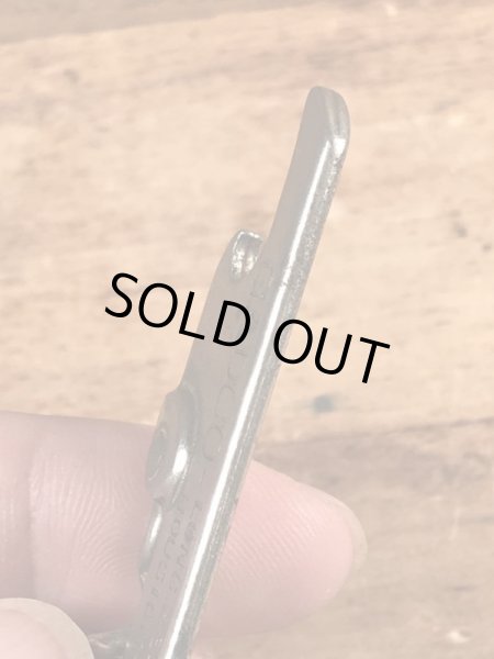 企業物の折り畳みのコークスクリューが付いたビンテージ栓抜き