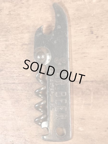 スタービールの折り畳みのコークスクリューが付いたビンテージ栓抜き