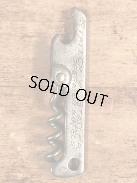 ホテルの企業物のコークスクリューが付いたビンテージ栓抜き