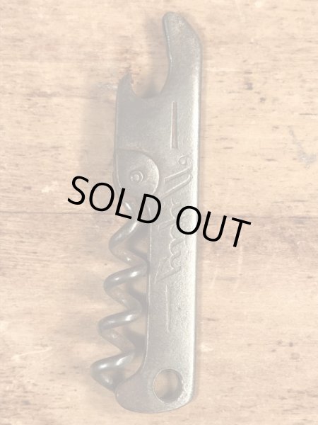 企業物の折り畳みのコークスクリューが付いたビンテージ栓抜き