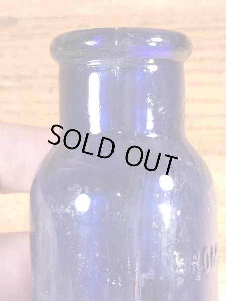 エマーソンドラッグ社製の青色のアンティークの薬瓶