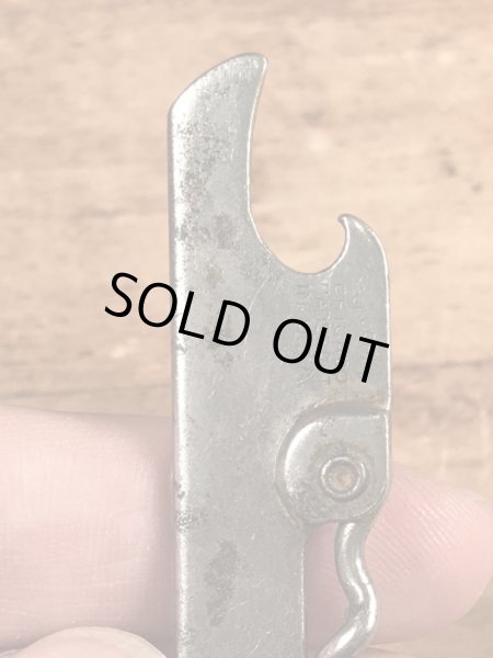 企業物の折り畳みのコークスクリューが付いたビンテージ栓抜き