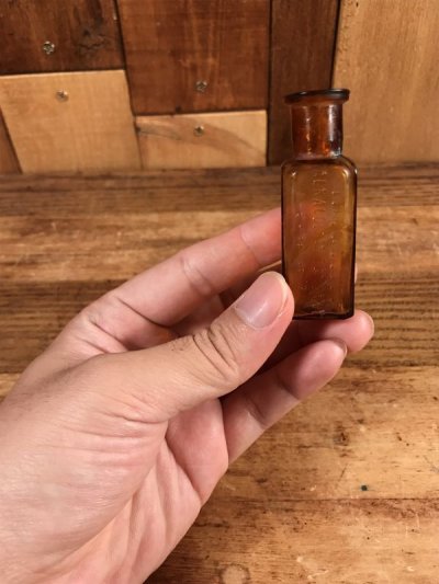 画像3: The Abbott Alkaloidal Company Brown Glass Bottle　アボットラボラトリーズ　ビンテージ　ブラウンボトル　薬瓶　アンティーク