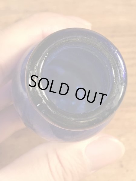 エマーソンドラッグ社製の青色のアンティークの薬瓶