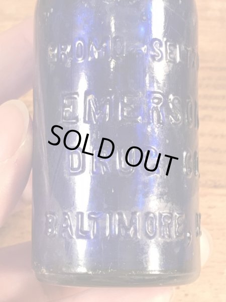 Emerson Drug Co.のBromo-Seltzerのビンテージブルーボトル