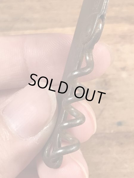 企業物の折り畳みのコークスクリューが付いたヴィンテージボトルオープナー