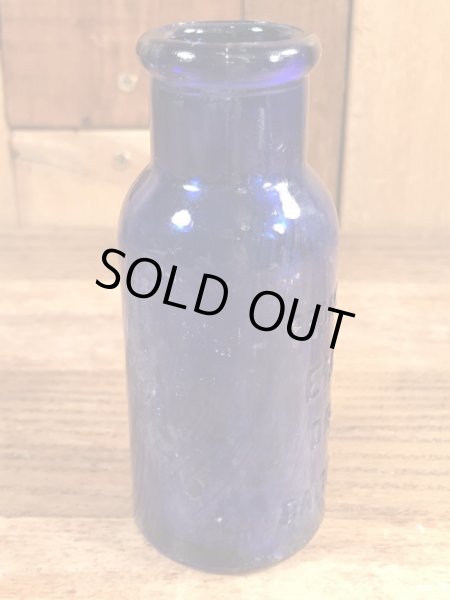 エマーソンドラッグ社製の青色のアンティークの薬瓶