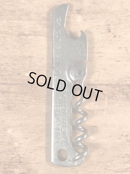 Gallagher & Burtonのウイスキーのヴィンテージボトルオープナー