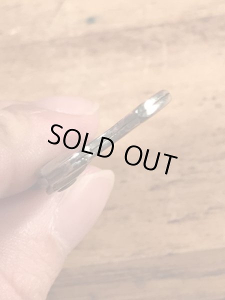 ウイスキーの折り畳みのコークスクリューが付いたビンテージ栓抜き