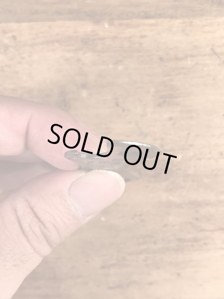 アンティークのボトルオープナーなどが付いたS.Mechalovitz Co.のヴィンテージシガーボックスオープナー