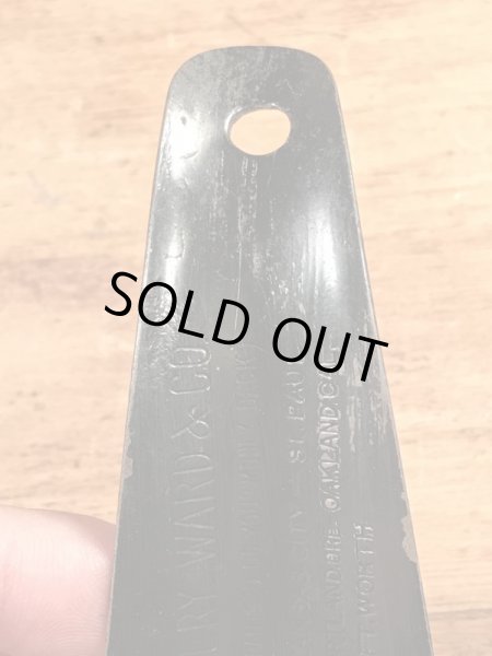 モンゴメリーワードの黒ラッカーのビンテージ靴ベラ