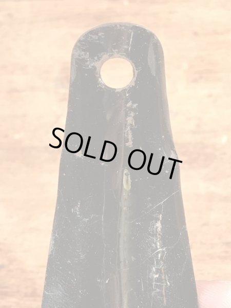 モンゴメリーワードの黒ラッカーのビンテージ靴ベラ