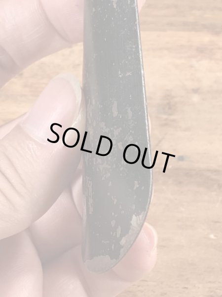 黒ラッカーのメタル製のヴィンテージシューホーン