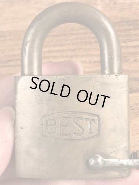 Best社のスタンダードオイルカンパニーのビンテージ南京錠