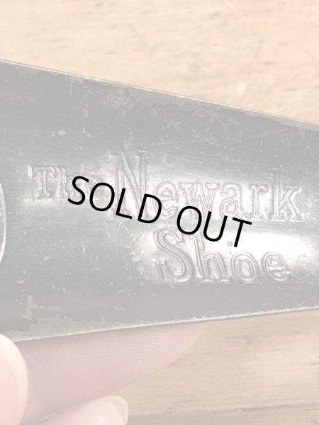 The Newark Shoeの黒ラッカーのヴィンテージシューホーン