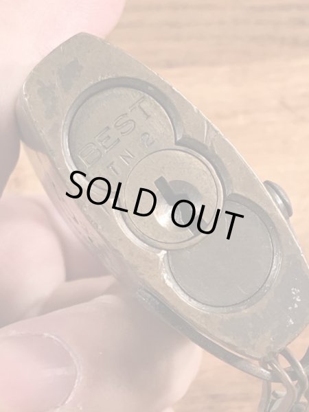 Best社のスタンダードオイルカンパニーのビンテージ南京錠