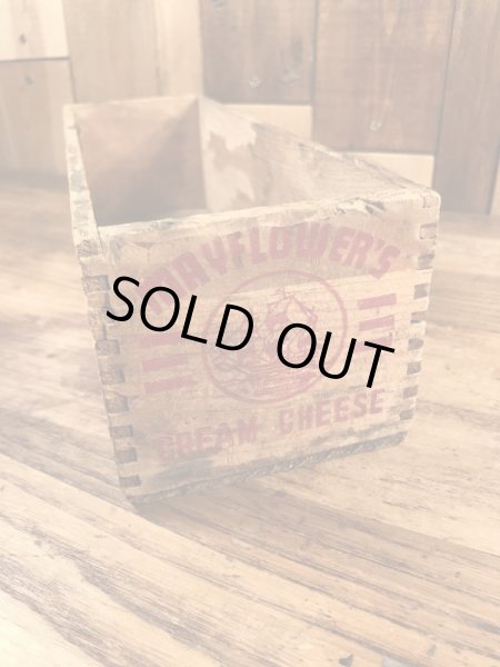 Mayflower'sのクリームチーズが入っていたビンテージ木箱