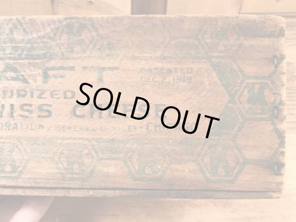 Kraft社製の木製のヴィンテージチーズボックス