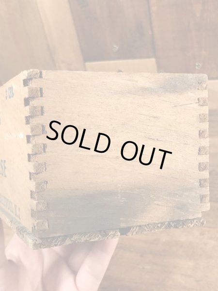 Axelrod'sの木製のヴィンテージチーズボックス