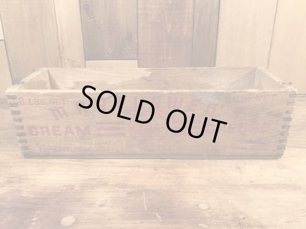 Mayflower'sの木製のヴィンテージチーズボックス