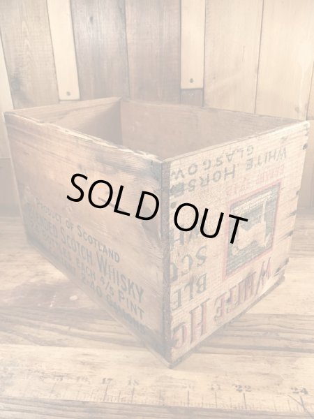 White Horse Cellerのスコッチウイスキーのビンテージ木箱