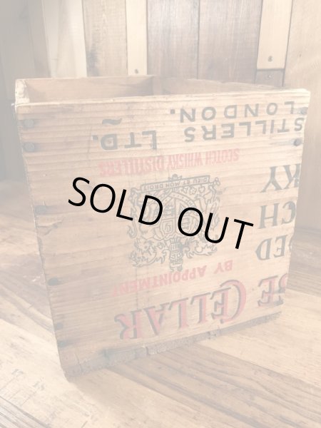 White Horse Cellerのスコッチウイスキーのビンテージ木箱