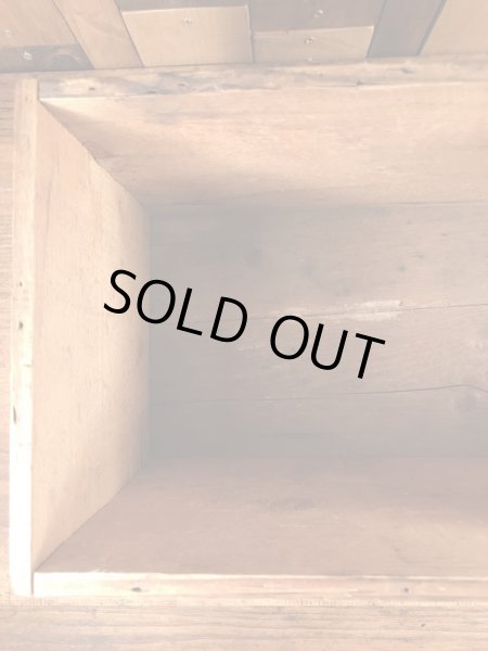 White Horse Cellerのスコッチウイスキーのヴィンテージウッドボックス