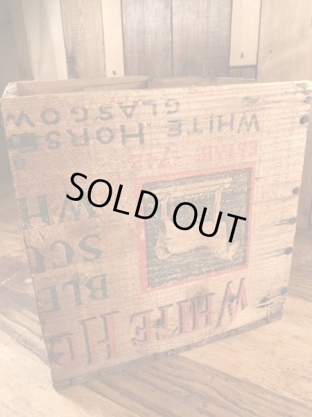 White Horse Cellerのスコッチウイスキーのビンテージ木箱