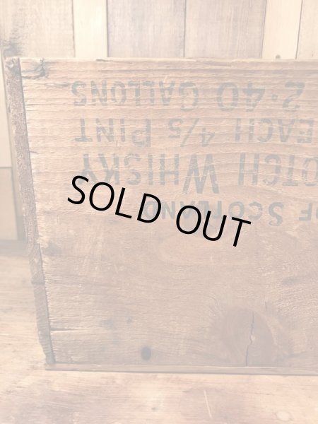 White Horse Cellerのスコッチウイスキーのヴィンテージウッドボックス