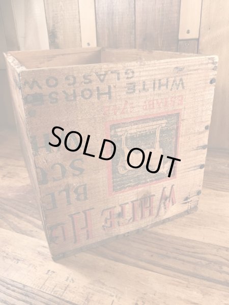 White Horse Cellerのスコッチウイスキーのビンテージ木箱