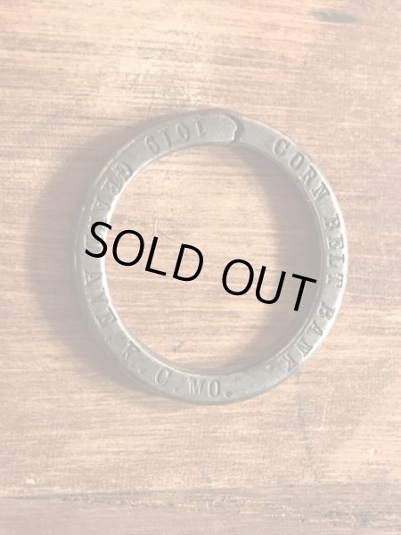 Corn Belt Bankの企業物のビンテージキーリング