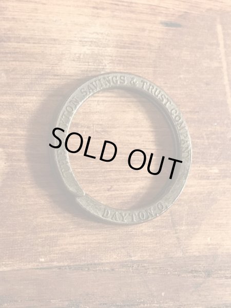 The Dayton Savings & Trust Companyの企業物のビンテージキーリング