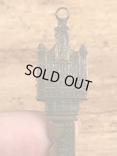 セントアンズ教会のスーベニア物のビンテージの鍵