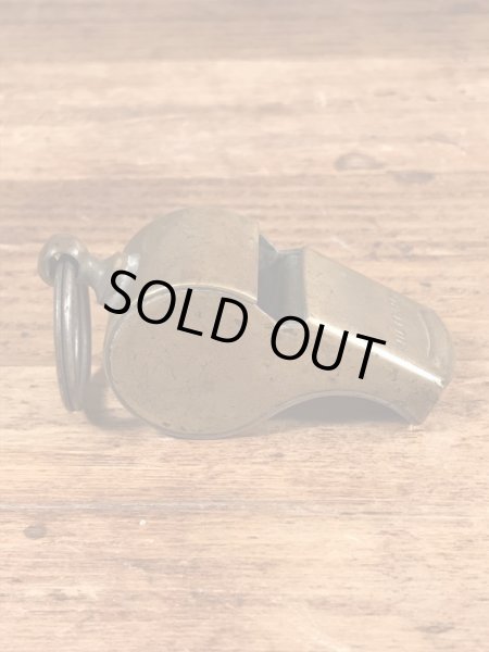 ミリタリー物の真鍮製のヴィンテージホイッスル